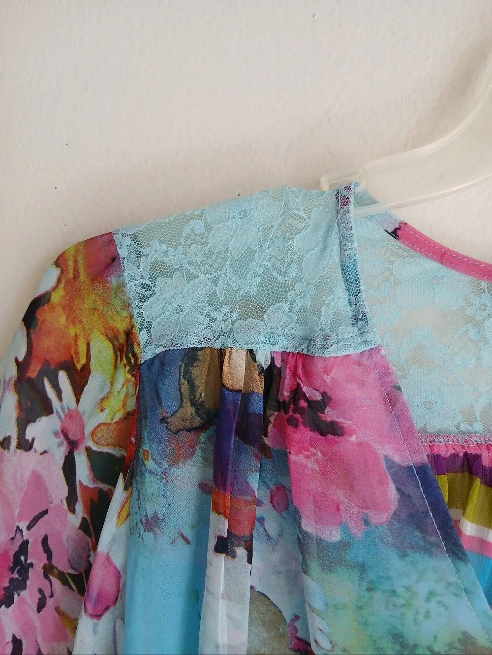 Figuero & Flower Blouse Size XL Lace Shoulder Sheer